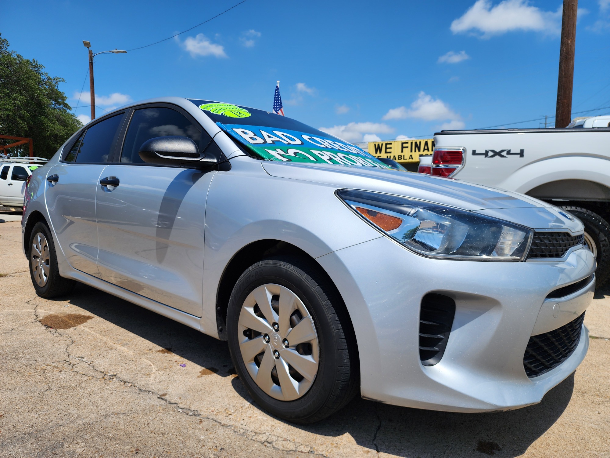 2018 SILVER Kia Rio LX (3KPA24ABXJE) with an 1.6L L4 DOHC 16V engine, 6A transmission, located at 2660 S.Garland Avenue, Garland, TX, 75041, (469) 298-3118, 32.885387, -96.656776 - Welcome to DallasAutos4Less, one of the Premier BUY HERE PAY HERE Dealers in the North Dallas Area. We specialize in financing to people with NO CREDIT or BAD CREDIT. We need proof of income, proof of residence, and a ID. Come buy your new car from us today!! This is a Very clean 2018 KIA RIO LX - Photo #1